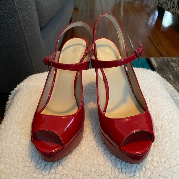 INC peep toe sling back shoes - Picture 4 of 4